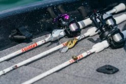 Abu Garcia Veritas Winch Baitcasting Rod 18 Abu Garcia Veritas Winch Baitcasting Rod -Fishing Promotion Store ABU CASTING ROD VERITAS PLX WINCH LIFESTYLE 2020 001