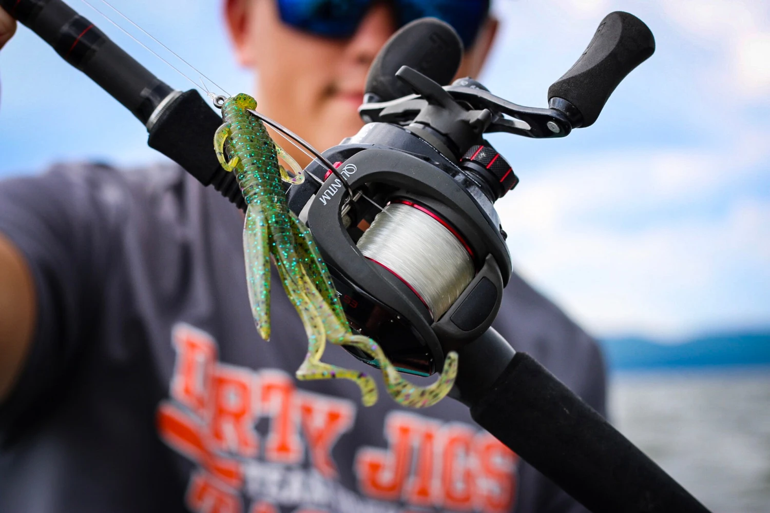 Quantum Smoke S3 Baitcasting Reel 5 Quantum Smoke S3 Baitcasting Reel - Image 3